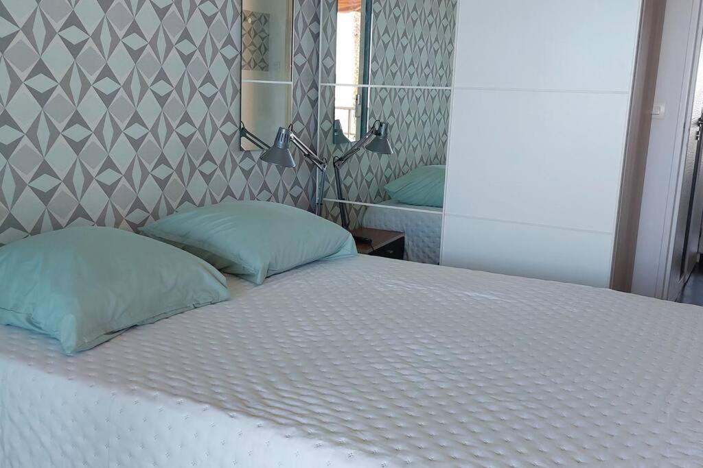 Front De Mer - Emplacement Prise - T2 Moderne Et Climatise - Tout A Pied Bandol Esterno foto