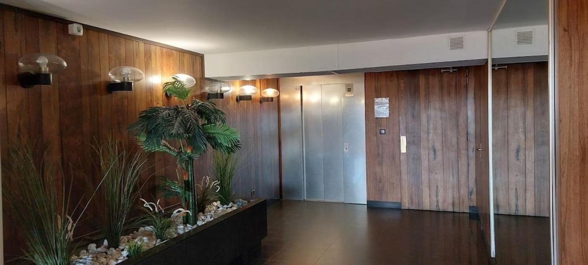 Front De Mer - Emplacement Prise - T2 Moderne Et Climatise - Tout A Pied Bandol Esterno foto